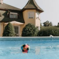 VILLAMARANGAMEDENCE-élénkkék(15)