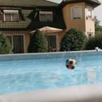 VILLAMARANGAMEDENCE-élénkkék(5)